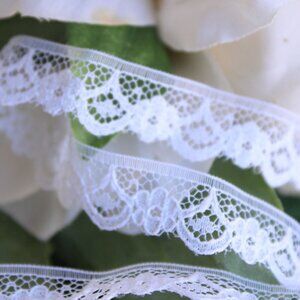 Vintage Lace Trim White Floral .50" Wide, 4 Yards